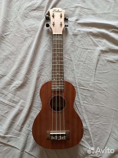 Укулеле тенор