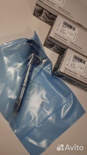 Форсунка VW 04L130277AF bosch 0445110645