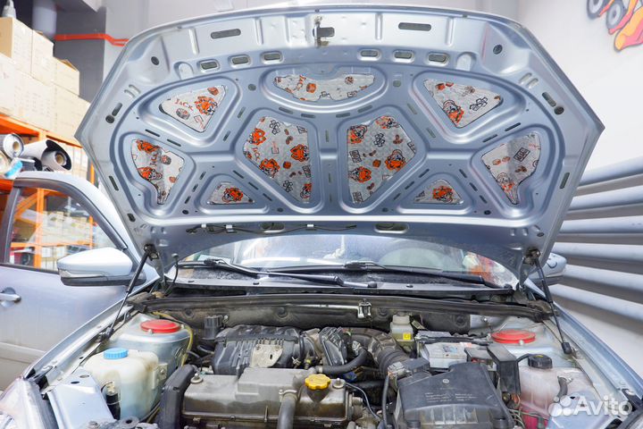 Тепло-шумоизоляция капота от Шумофф