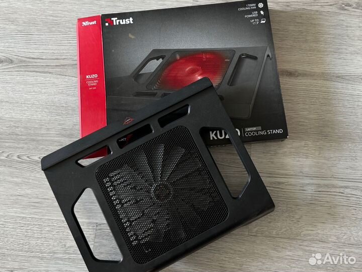 Подставка с охлаждением для ноутбука