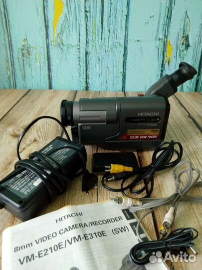 Видеокамера Hitachi. Оригинал