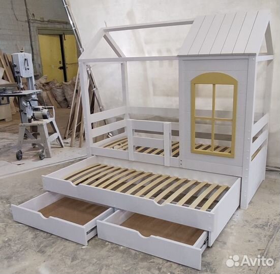 Эко кровать домик с выкатным спальным местом