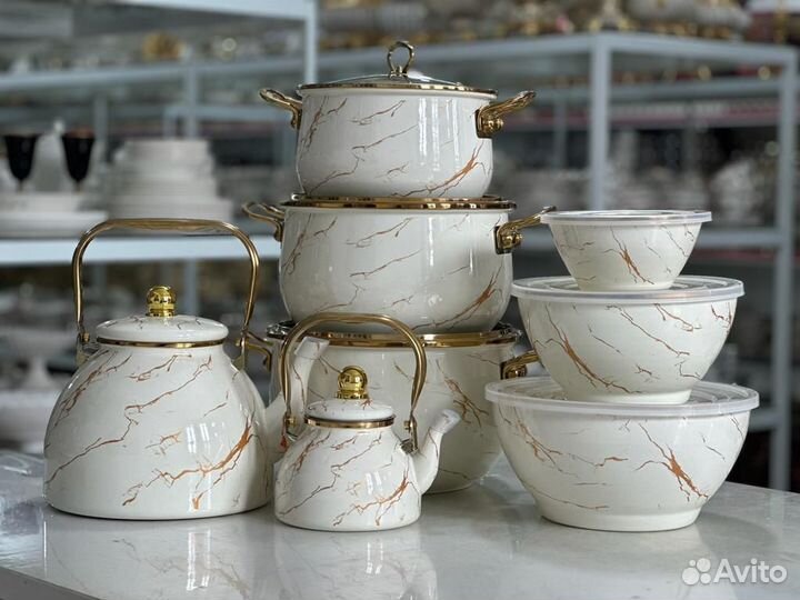 Набор кастрюлей чайники с индукцией