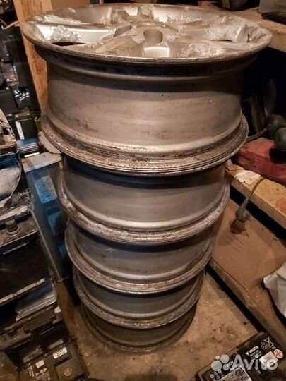 Продам диски алюминиевые р - 18 в хорошем состояни