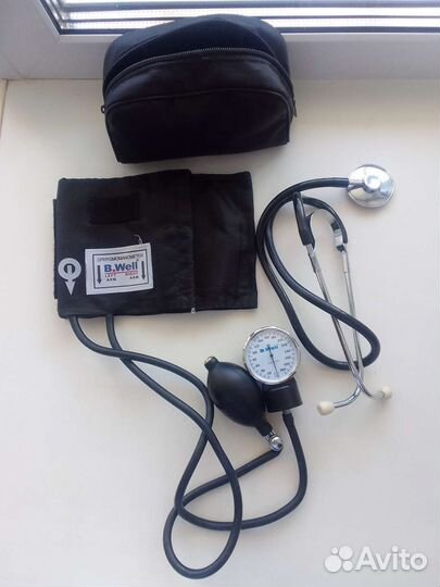 Тонометр и фонендоскоп Би Велл