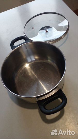 Кастрюля из нерж