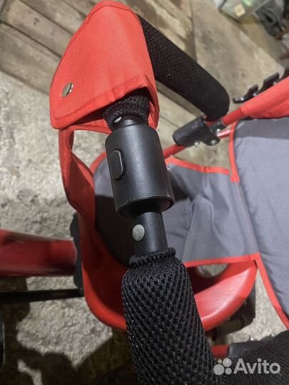 Трехколесный велосипед с родительской ручкой