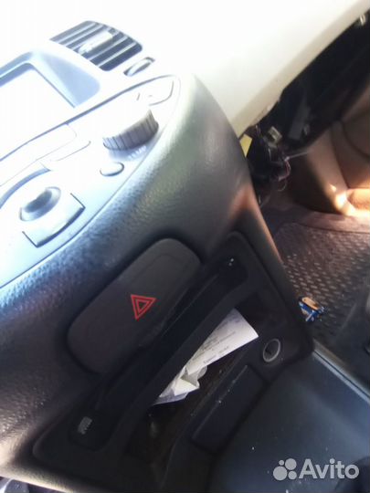 Кнопка аварийки Nissan Primera Р12