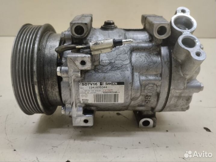 Б/У Б/У Компрессор кондиционера 926006229R renault