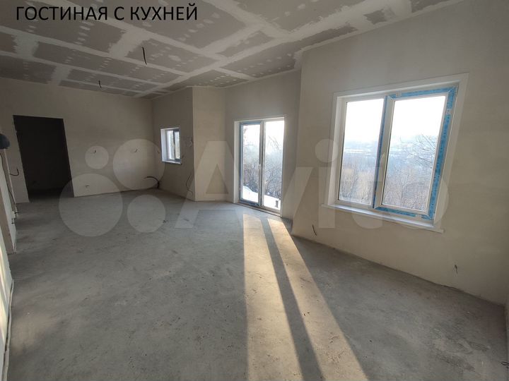 Коттедж 189 м² на участке 6 сот.