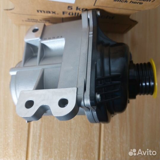 Помпа водяная электрическая11517632426