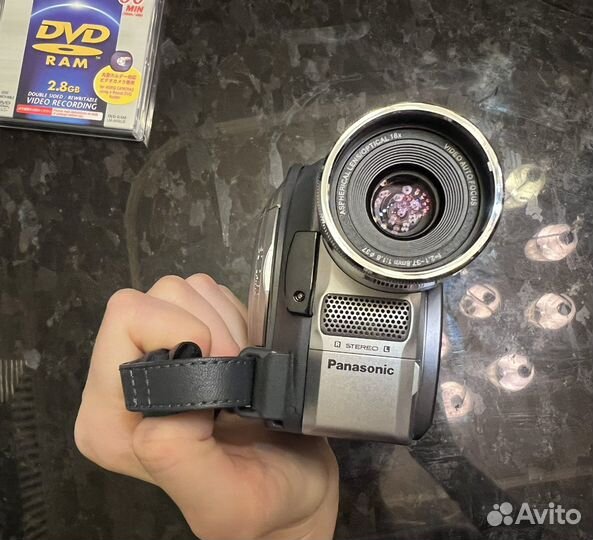 Видеокамера Panasonic VDR-M50