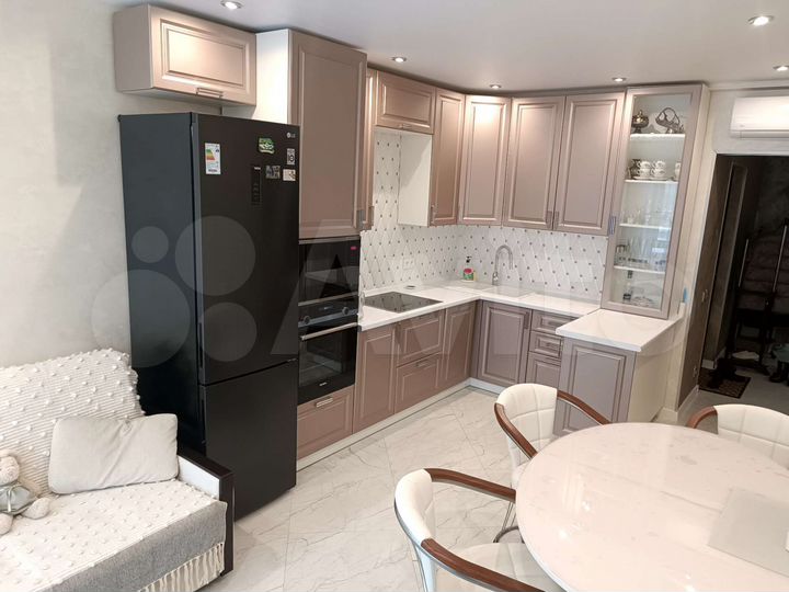 1-к. квартира, 42 м², 22/25 эт.