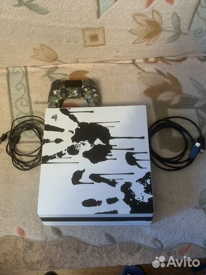 Sony playstation 4 pro (1TB) limited edition