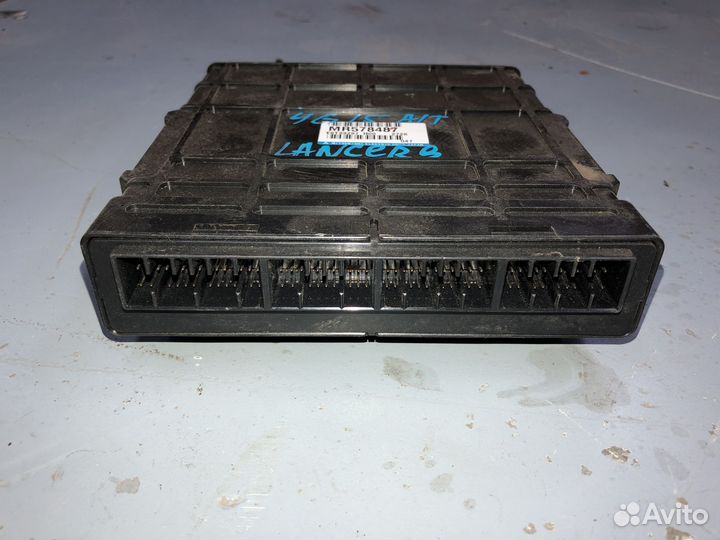Блок управления двигателем Mitsubishi Lancer Cedia