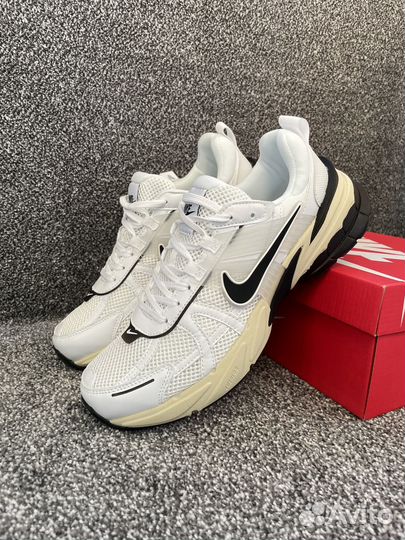 Кроссовки Nike V2K Run