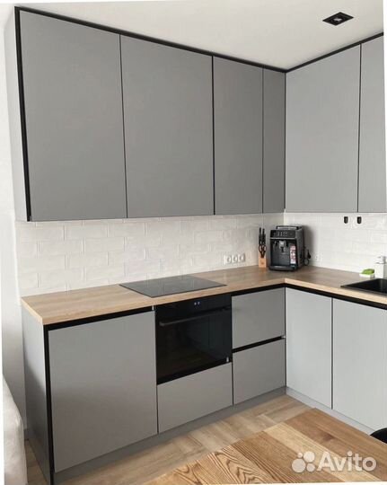 Кухонные гарнитуры современные Фантазия