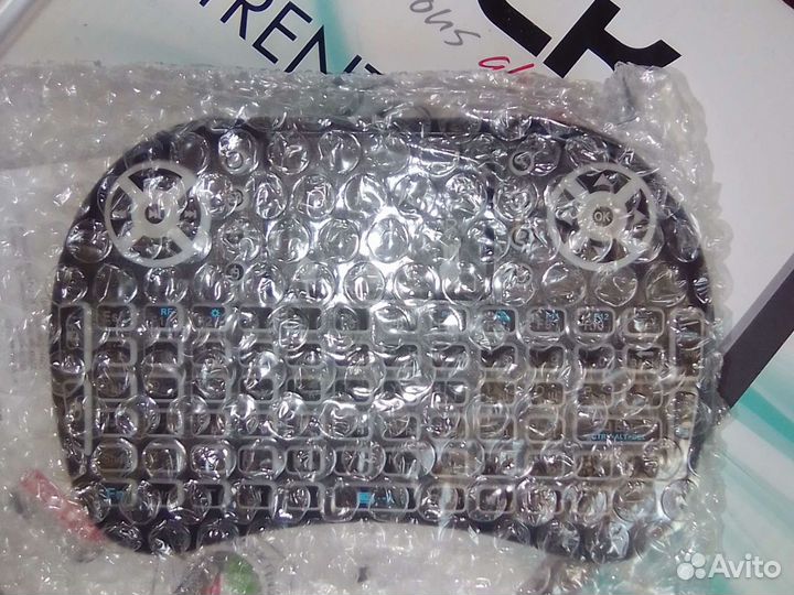 Клавиатура беспроводная с мышкой новая