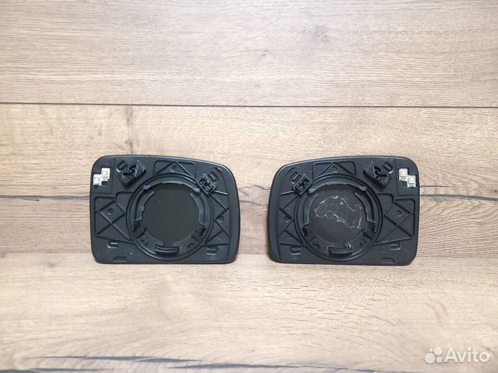 Зеркальный элемент Freelander 2 L359