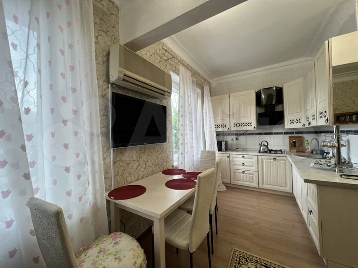 3-к. квартира, 95 м², 2/2 эт.