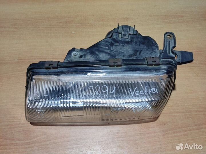 Фара левая Opel Vectra A седан C25XE 1995