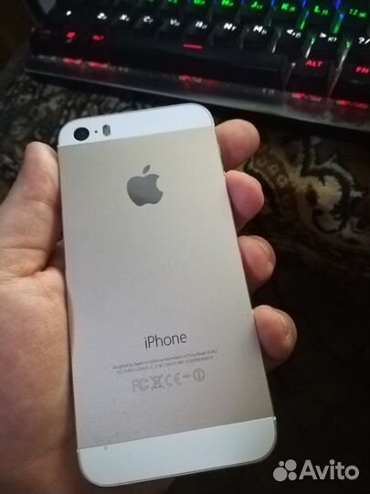 iPhone 5S, 16 ГБ