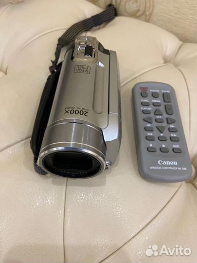 Видеокамера Canon FS100 Silver сумка