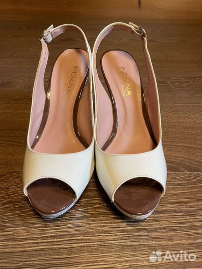 Босоножки женские 37 размер