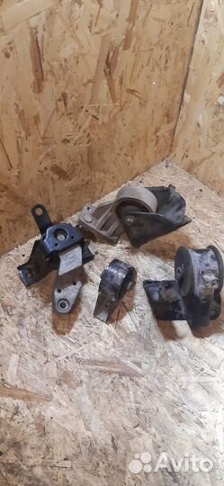 Подушка двигателя АКПП Lifan X60 1.8 CVT