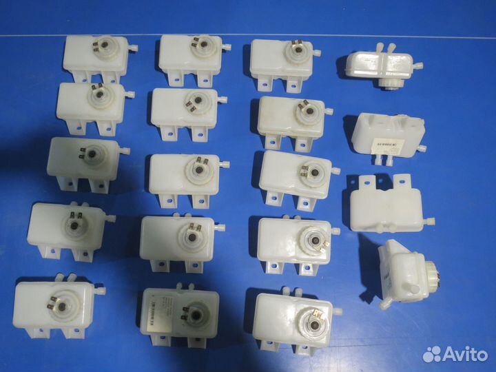 Бачок тормозной жидкости