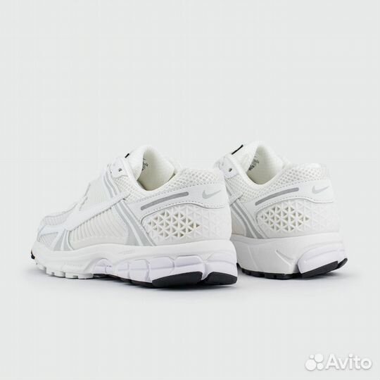 Кроссовки Nike Zoom Vomero 5