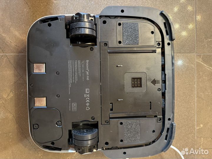 Моющий робот- пылесос Irobot jet m6