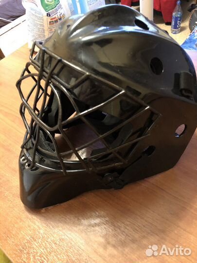 Вратарский хоккейный шлем sr
