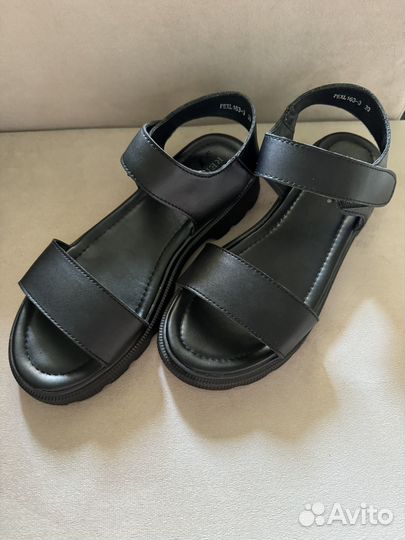 Босоножки женские