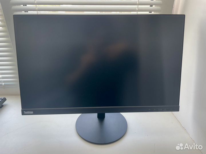 Монитор 1920x1080 Full Hd