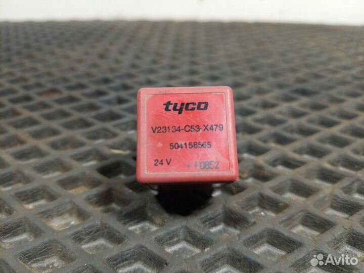 Реле Iveco Stralis