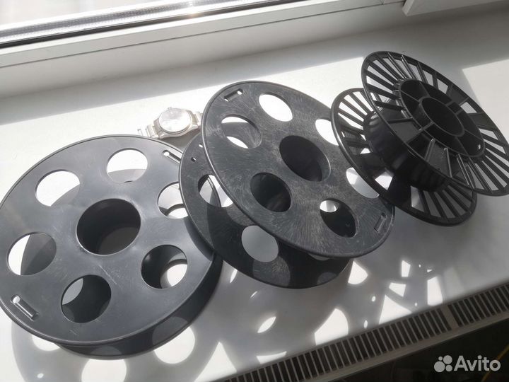 Катушка пластиковая