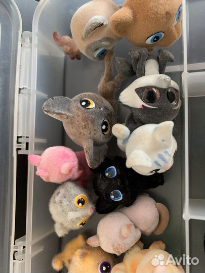 Коллекция пушистых фигурок кошечек