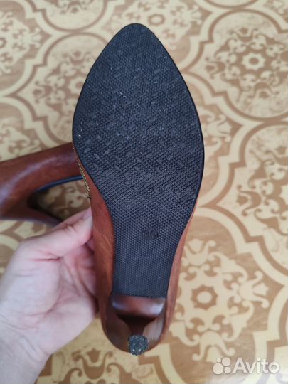 Туфли женские