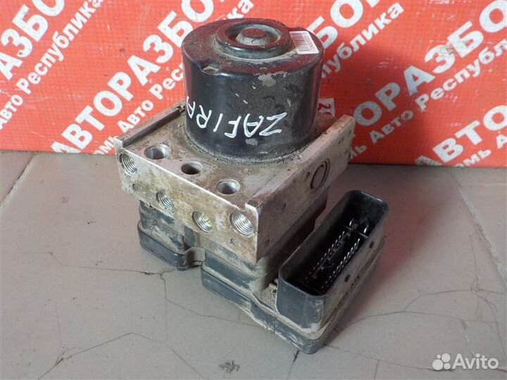 Насос ABS Opel Zafira B Z18XER 2011