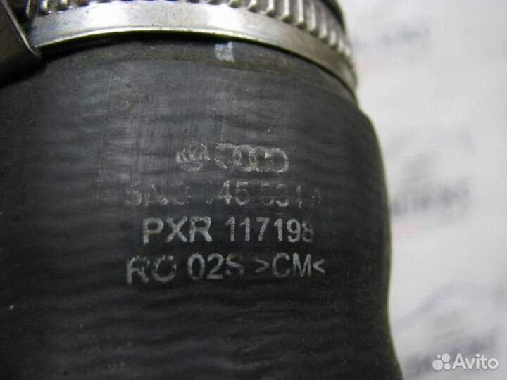 Патрубок интеркулера VW Tiguan 2007-2011