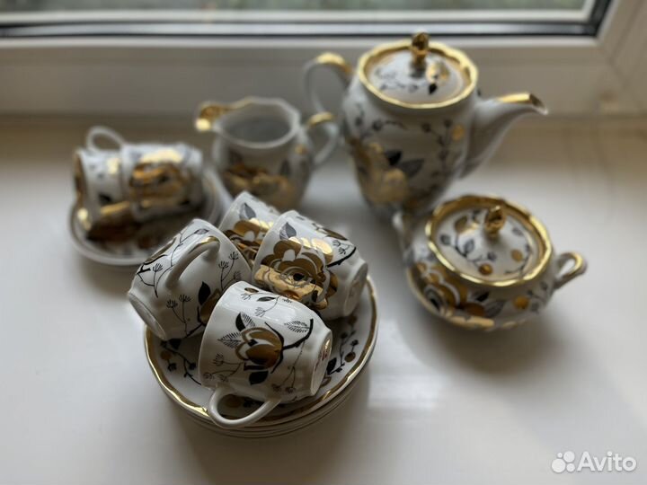 Кофейный сервиз. Золотая роза