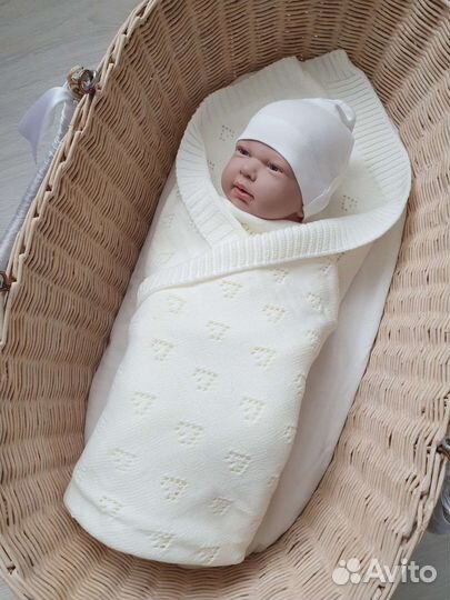 Ажурные вязаные пледы для малышей