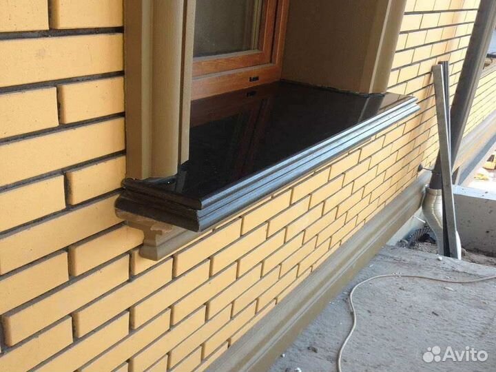 Подоконник из камня