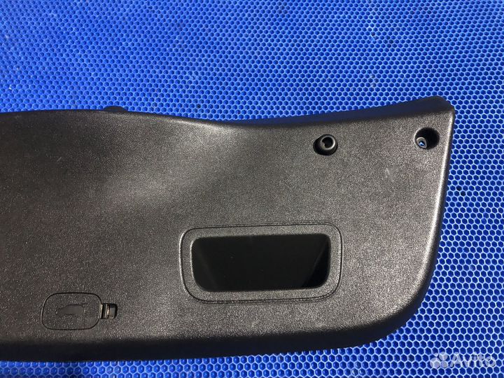 Обшивка крышки багажника hyundai solaris 1 хэтчбек