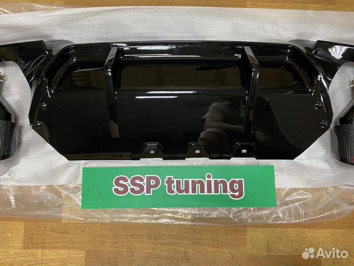 Сет на BMW F10 диффузор М5+насадки