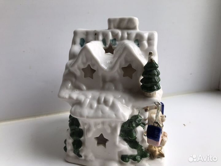 Фарфоровый подсвечник