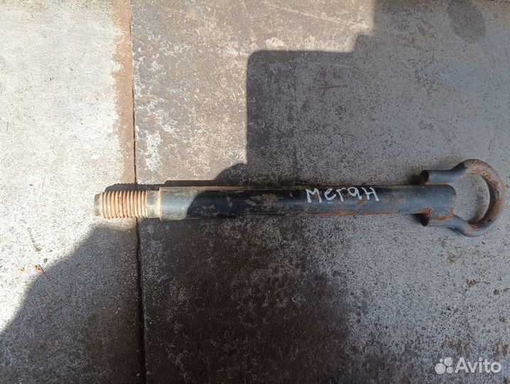 Буксировочный крюк Renault Megane 2