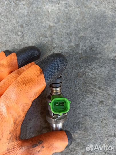 Форсунка тойота toyota avensis 1az-fse 2azfse