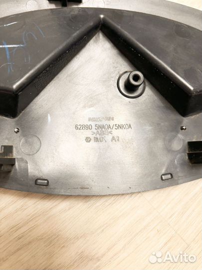 Эмблема решетки радиатора передняя Infiniti QX50